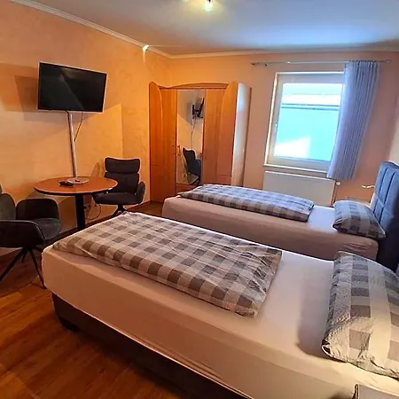 Landgasthof Schwabenpfanne Hotel *